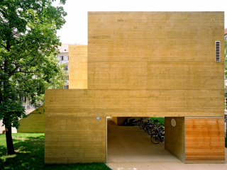 Béton coloré en jaune